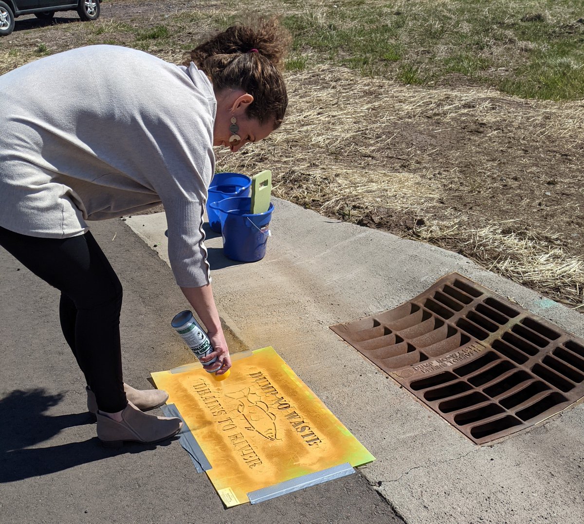 SuperiorESDPW's tweet photo. ✨Welcome to the Adopt-a-Stormdrain Program, Natasha! ✨

We are so happy to have you out there keeping an eye on your adopted neighborhood stormdrains. 😁🙌🌈
#superiorstormwater #superiorwi #springvibes

For more information, visit https://t.co/jt3pwJ2eXA... https://t.co/1O52WIVVnM