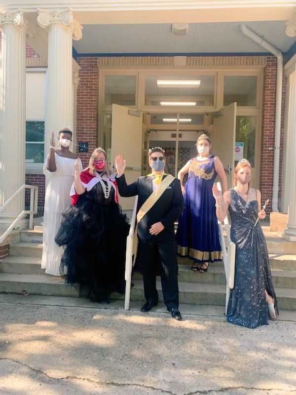 Jennifer Tymkin (@tymkinmama) on Twitter photo The students got a royal welcome at carpool today!! Thanks to our Hunter ⭐ for exceeding Move-a-Thon goals!! Watch out for Kicking King and those Quarrelsome Queens!👑 <a href="/hunter_pta/">Hunter GT AIG Elementary School PTA</a> <a href="/HunterPrincipal/">Hunter GT-AIG Elem</a> <a href="/HarveysHeroes/">Gerald Harvey</a> <a href="/SimpsonJodean/">Miss Simpson’s Grade 2 Class</a> <a href="/MrsStroupe/">Candi Stroupe</a> #2ndGradeRocks #HunterStrong The students got a royal welcome at carpool today!! Thanks to our Hunter ⭐ for exceeding Move-a-Thon goals!! Watch out for Kicking King and those Quarrelsome Queens!👑 <a href="/hunter_pta/">Hunter GT AIG Elementary School PTA</a> <a href="/HunterPrincipal/">Hunter GT-AIG Elem</a> <a href="/HarveysHeroes/">Gerald Harvey</a> <a href="/SimpsonJodean/">Miss Simpson’s Grade 2 Class</a> <a href="/MrsStroupe/">Candi Stroupe</a> #2ndGradeRocks #HunterStrong