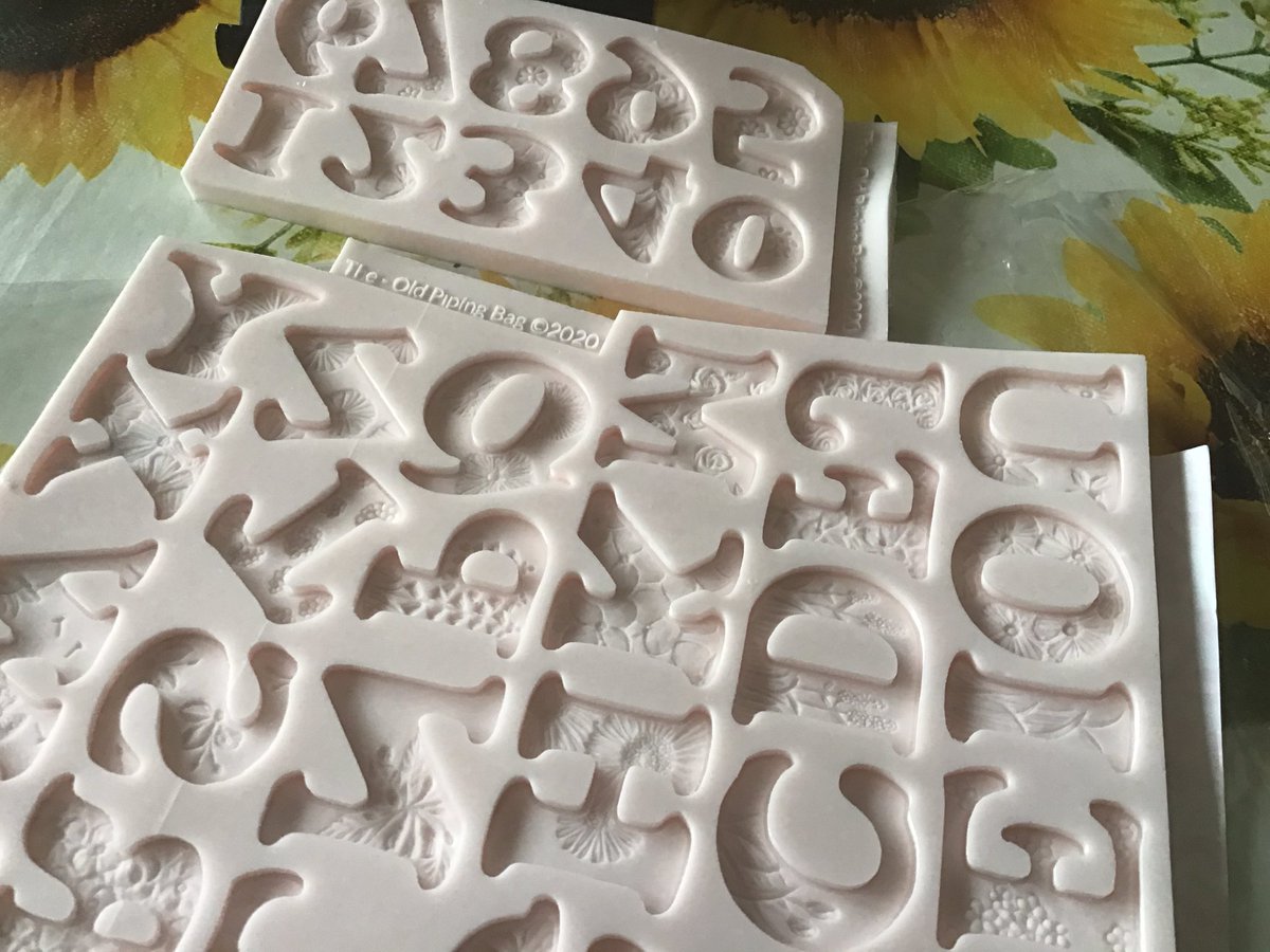 New toys .....from <a href="/TheOldPipingBag/">The-Old Piping Bag</a> thanks rach 👍👍👍👍