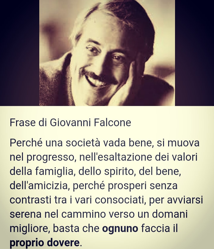 KSinessiu's tweet photo. Il sorriso che mi ha fatto innamorare dell'Italia..
E ogni volta che sto giù e mi demoralizzo, cerco di ricordarmi delle sue parole e subito mi riprendo più forte di prima!! https://t.co/NiE2X5qDNn