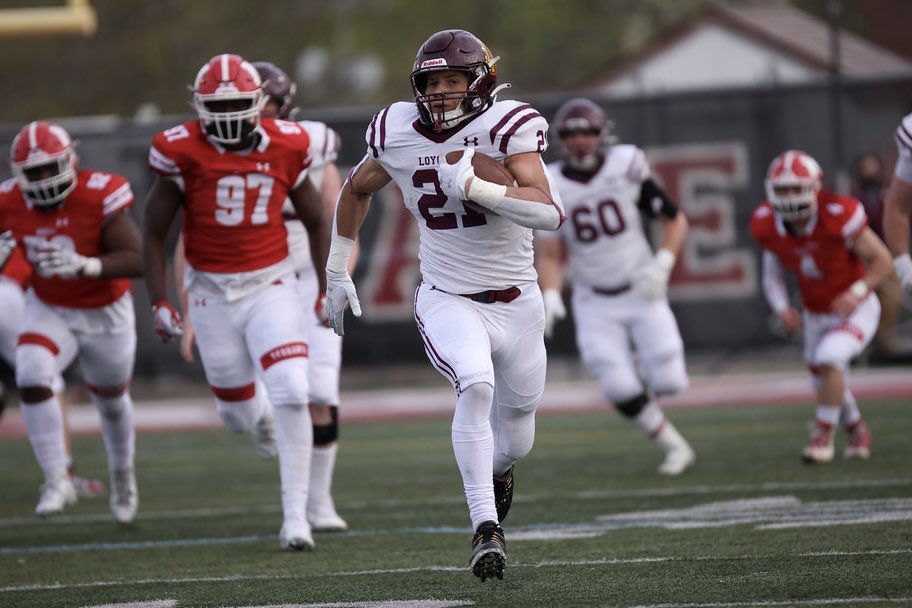 LAFootballAC's tweet photo. Congratulations to ‘21 DE Brandon Svets (Harvard) on being named to the Chicago Sun-Times All-Area Defense Team and ‘21 RB Vaughn Pemberton (Ball State) on being named to the Chicago Sun-Times All Area Offense Team.
#RambleAsOne https://t.co/BEVxAJLzfC