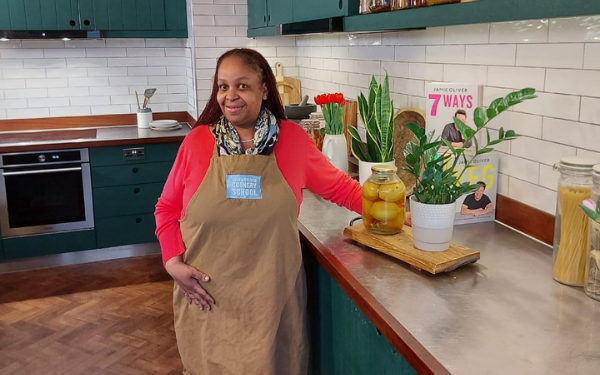 joindiaspo's tweet image. Exciting news - we're partnering with @JOCookerySchool in a one-off special on May 27th, where Christiane will be teaching her Brown Stew Chicken with Rice &amp;amp; Peas &amp;amp; Coleslaw. 

All class proceeds will be donated to @MadeUpKitchen, a community kitchen close to Christiane’s heart.