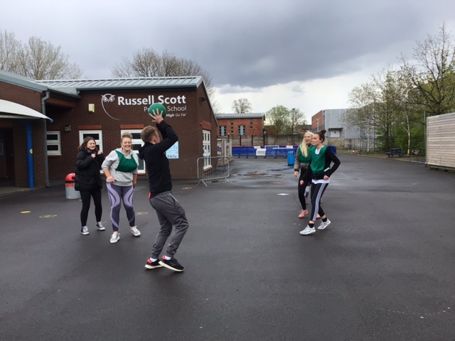 A great day for our Schools Direct Trainees <a href="/RScottPrimary/">RussellScott Primary</a> <a href="/RScottSport/">Russell Scott Sport</a> Thank you for your virtual and outdoor hands-on sessions! 🏃‍♀️🏃‍♂️⚽️🏀🏸🥇 #PE #games <a href="/Every1Learning/">Everyone Learning</a> <a href="/limetreepa/">Lime Tree Academy</a>
