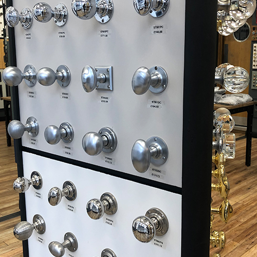 SDSLondon's tweet image. MORTICE KNOBS
Chrome &amp;amp; Nickel mortice door knobs. We have many on display in our Northcote Road showroom! 
.
.
#morticeknobs #polishedchrome #satinchrome #polishednickel #finishes #designs #doorhandles
