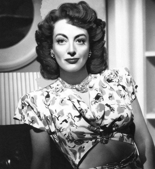 Yes I’m still fancasting my friends and yes I’m giving  @stevie_bones_ Joan Crawford because time does not apply to me