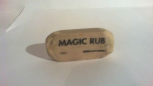 Oh.... *that* kind of magic rub. #MAGICRUB https://t.co/WDtfbksXof<a href="/tag/magicrub"class="tags">#MAGICRUB</a>