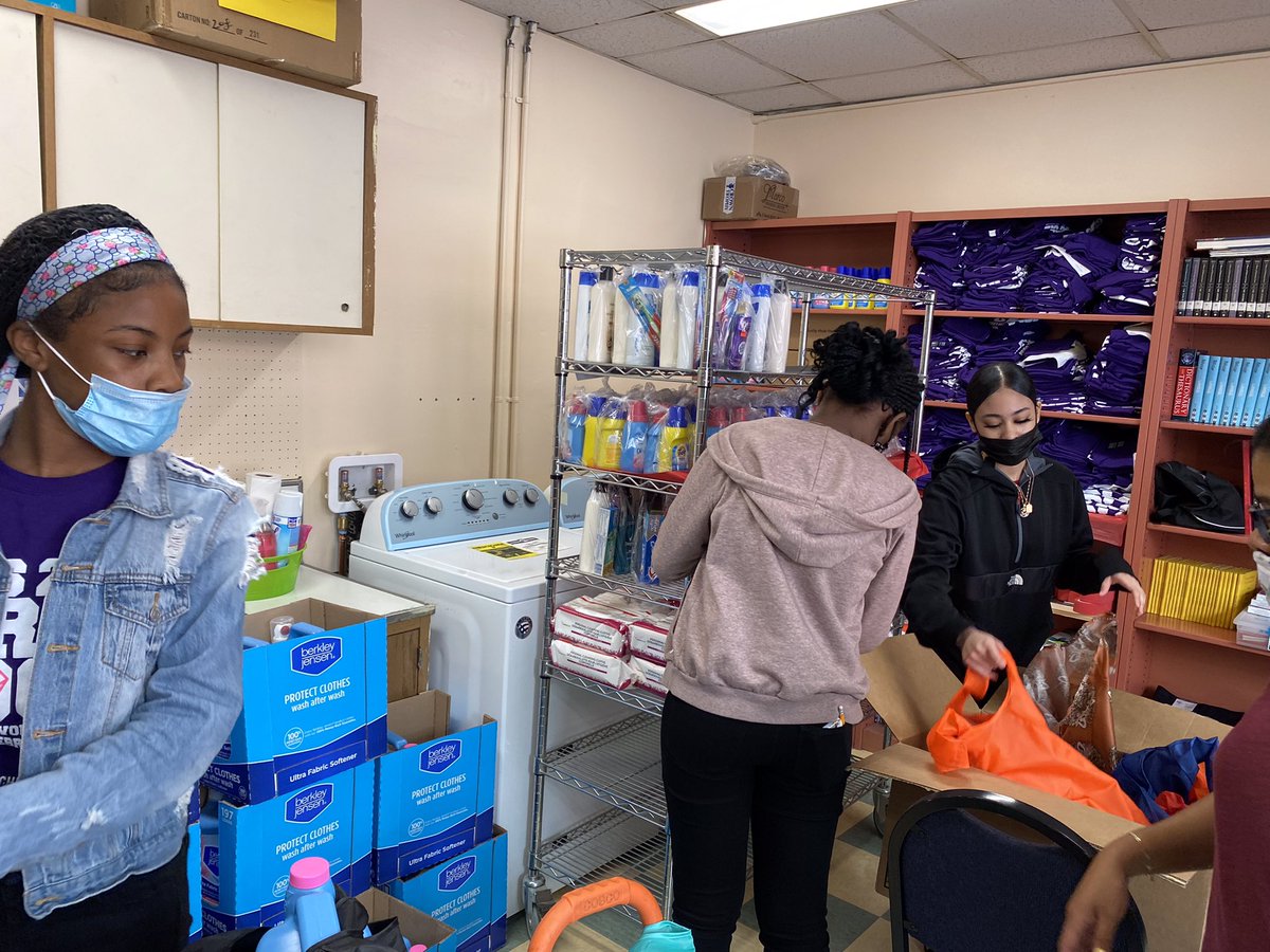 JHS 292 Margaret Douglas tweet media