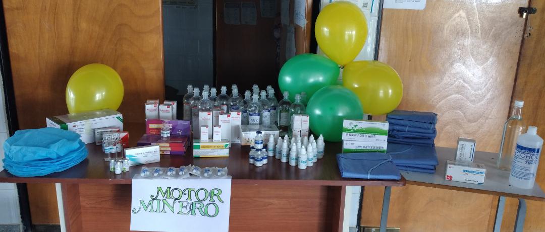 Pueblo2_0's tweet photo. 💊🏥 || A través de la articulación con el Ministro @AlvaradoC_Salud, nuestra ministra @mhenriquezvzla través de la Misión Piar, realizó la entrega de más de 1000 medicamentos a la Dirección Municipal de Salud de Ciudad Piar, municipio Bolivariano Angostura.

#BeatoDelPueblo https://t.co/nhOE6TOyX6