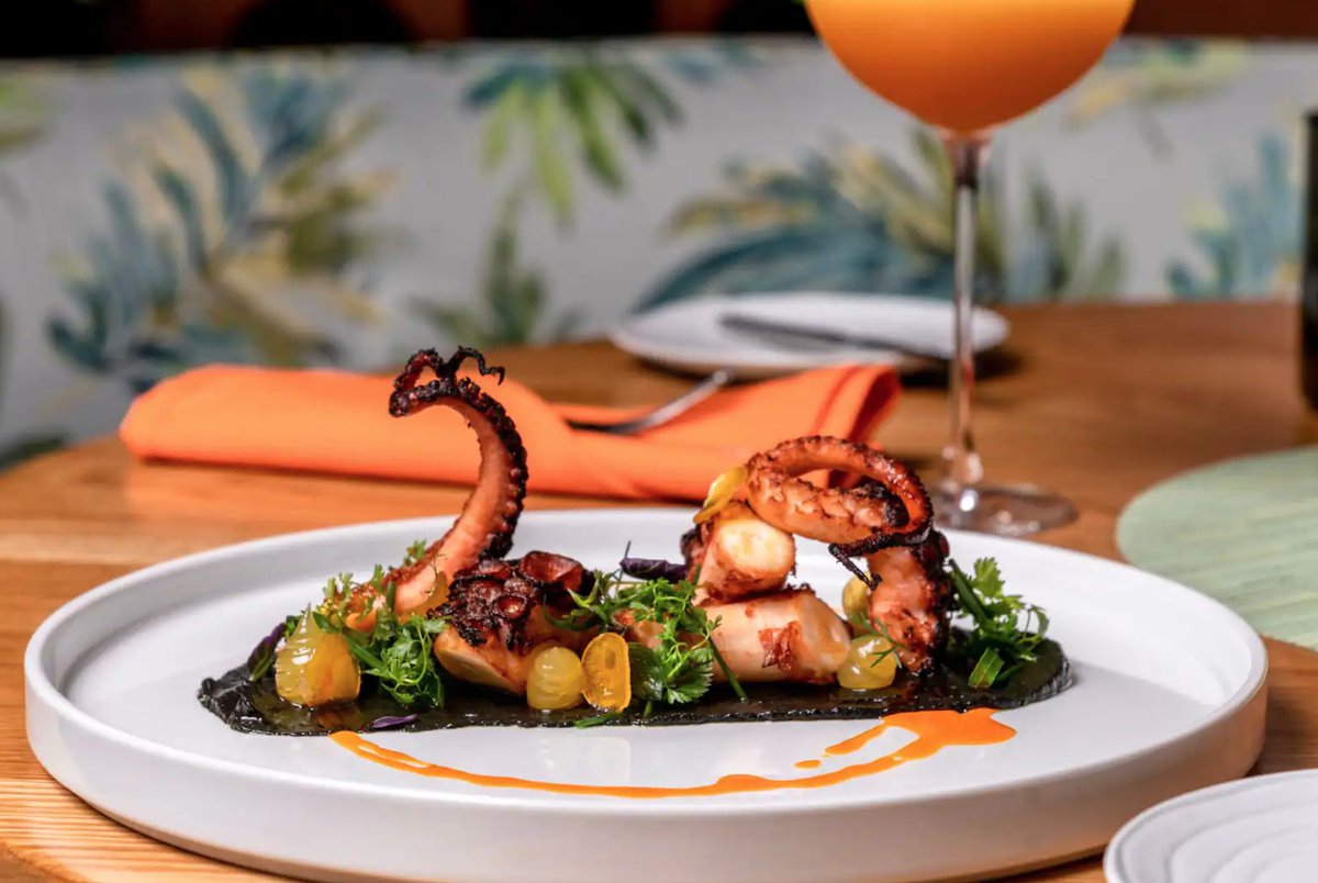 Explore the recently-opened Ambersweet at @theconfidante during your next SoBe visit! justluxe.com/travel/miami-n… #Miami #SouthBeach #travellife #luxurytravel #foodie