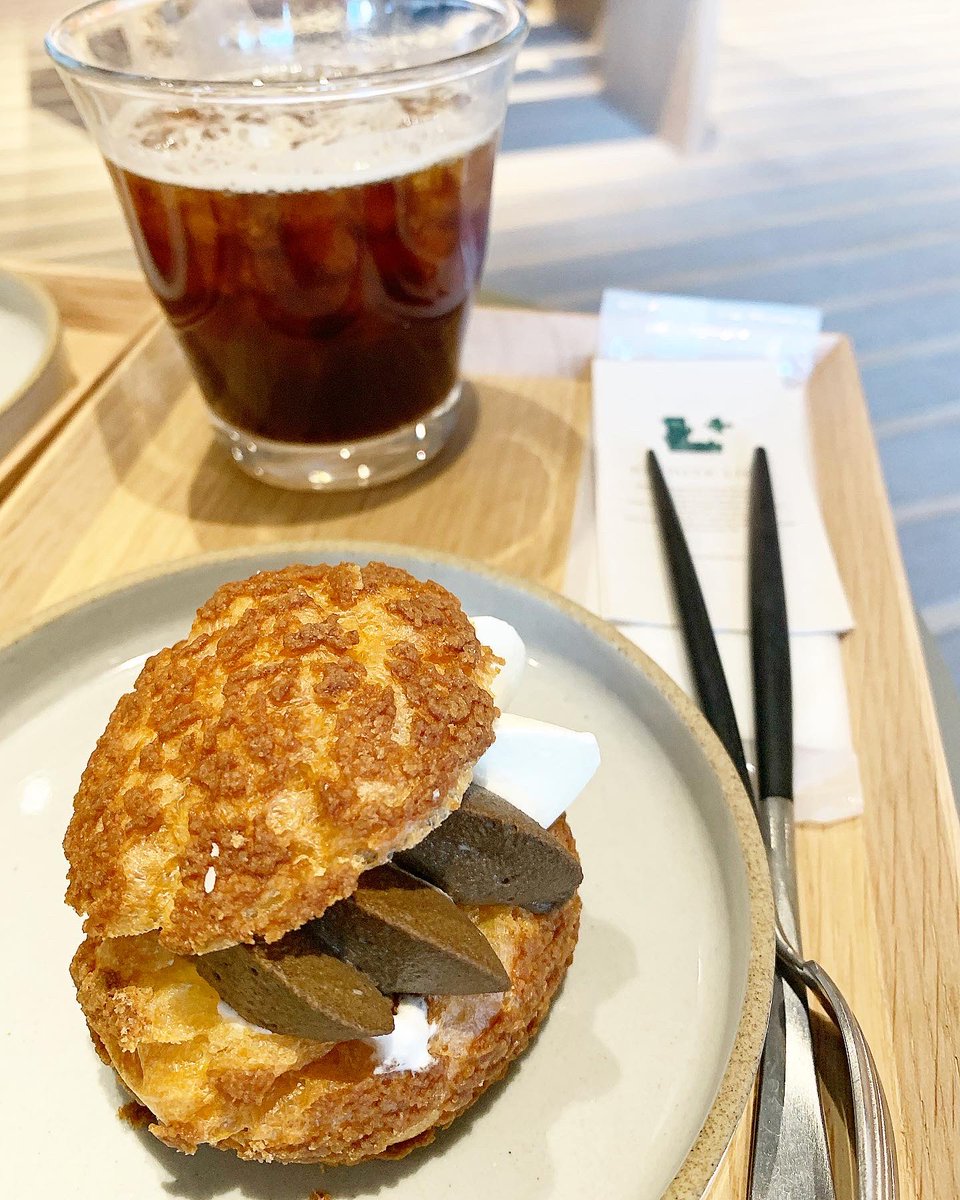 umeki1983's tweet photo. 夕方駆け込み。
#ldochu
#シュークリーム
#ほうじ茶
#lplus https://t.co/JEub6bYOsu