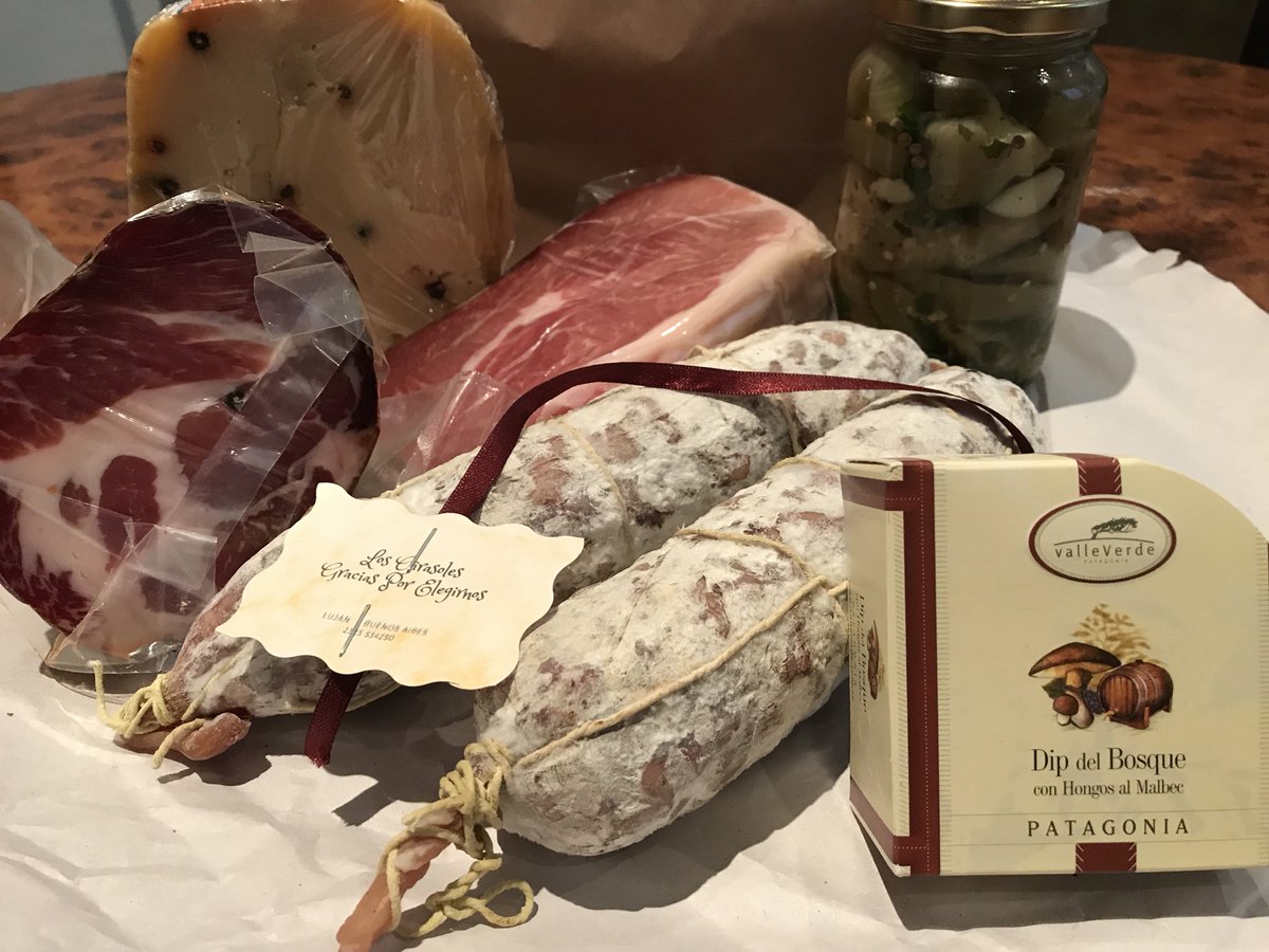 WalhallaMann's tweet image. Amigos, la mano viene muy jodida, les pido por favor una mano para difundir nuestro trabajo, les dejo el link de nuestra tienda Online y les dejo un código por un descuento especial, es la palabra VIKING

Enviamos a todo el país

Gracias, gracias, gracias

picadasviking.mitiendanube.com