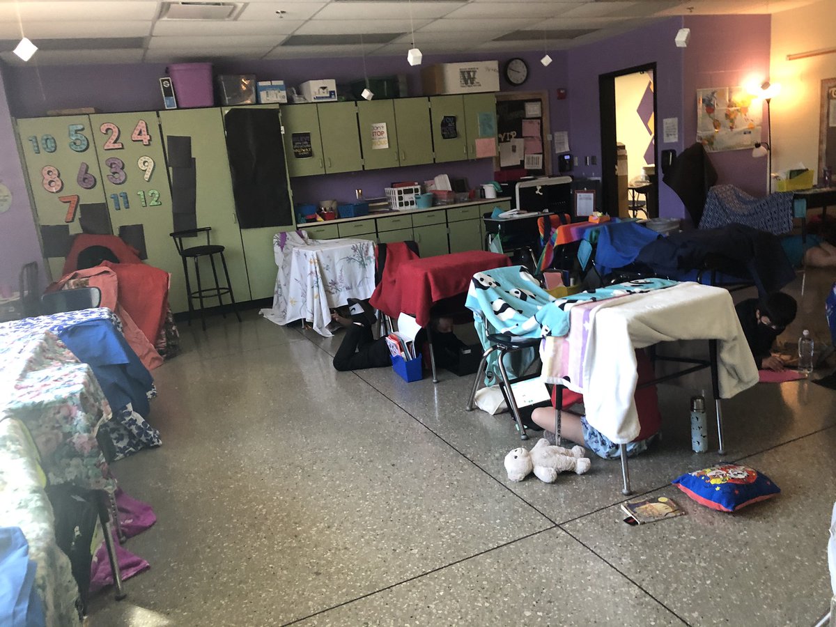Tent making to celebrate the first week of MAP being done! We love reading in them! #amcardinals #isdstrong