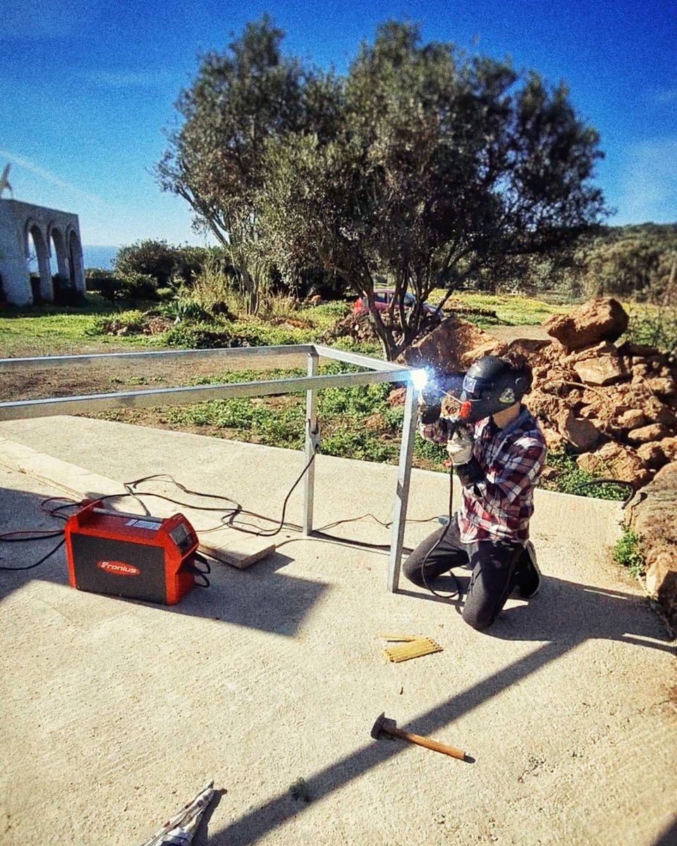 froniuswelding's tweet photo. It's #FroniusFriday! ✨🙌👨‍🏭👩‍🏭🤩
[By @roberto_valenza94]
With Fronius you can 👨‍🏭

#welding #froniuswelding #fronius froniusweldingusa froniuswelding #weld #createit #weldit
 #weld froniusitalia 📷 @roberto_valenza94 https://t.co/habIqAgImm