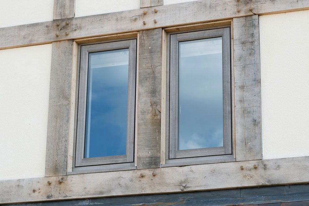 alt2timber's tweet photo. Residence2 - The architectural highlight of Alternative to Timber. With flush external sashes, stylish square internal detailing, Residence2 provides bold and modern Modern Aesthetics suitable ideal for new build and period properties. See more online https://t.co/XZTpuHk0Gu https://t.co/bbZSNY1XB6