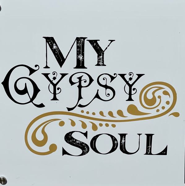 Mayor Tedford and Councilmembers Richardson, Frost and Kent stopped by My Gypsy Soul for this Friday's business spotlight.  Be sure to visit this one-stop-shop and browse the variety of unique hand-made gift items or make an appointment to get your hair done.