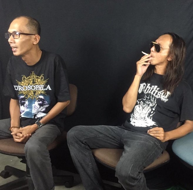 Live streaming rilis album The Curse of Sabda Palon - Devoured.
Losss wae!!!🔥✊😄
Indonesia adalah desa kami
🇮🇩🇮🇩🇮🇩
 youtu.be/wv3Q4QrRE4k