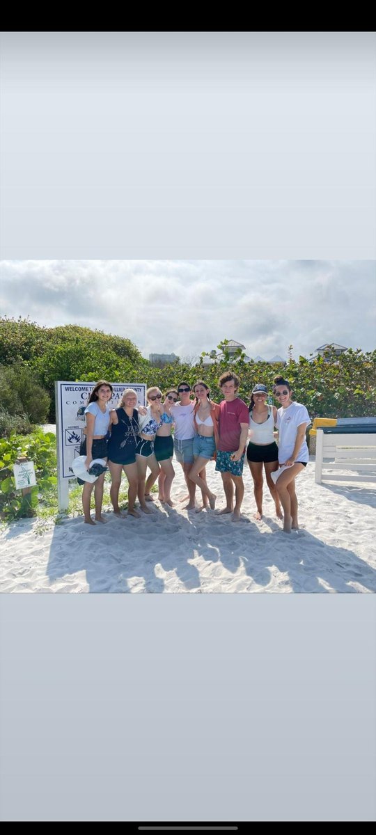 bcmarinescience's tweet photo. The @BarronCollier @bcmarinescience had a great turnout for the beach clean-up at Clam pass. There were also some cool critters. https://t.co/SOZAYgDkQ1