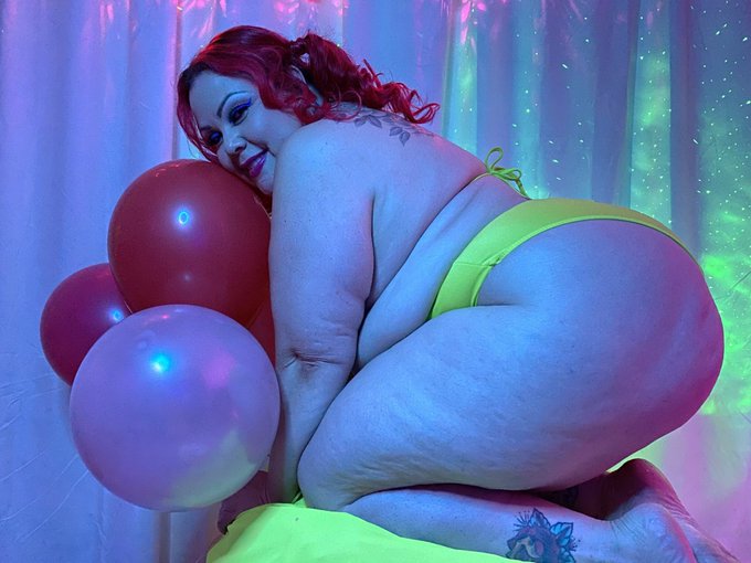 Celebrating my bday surrounded by love, creative sexual expression, exciting opportunities, health, and<a href="/tag/mvsales"class="tags"><span>#mvsales</span></a>