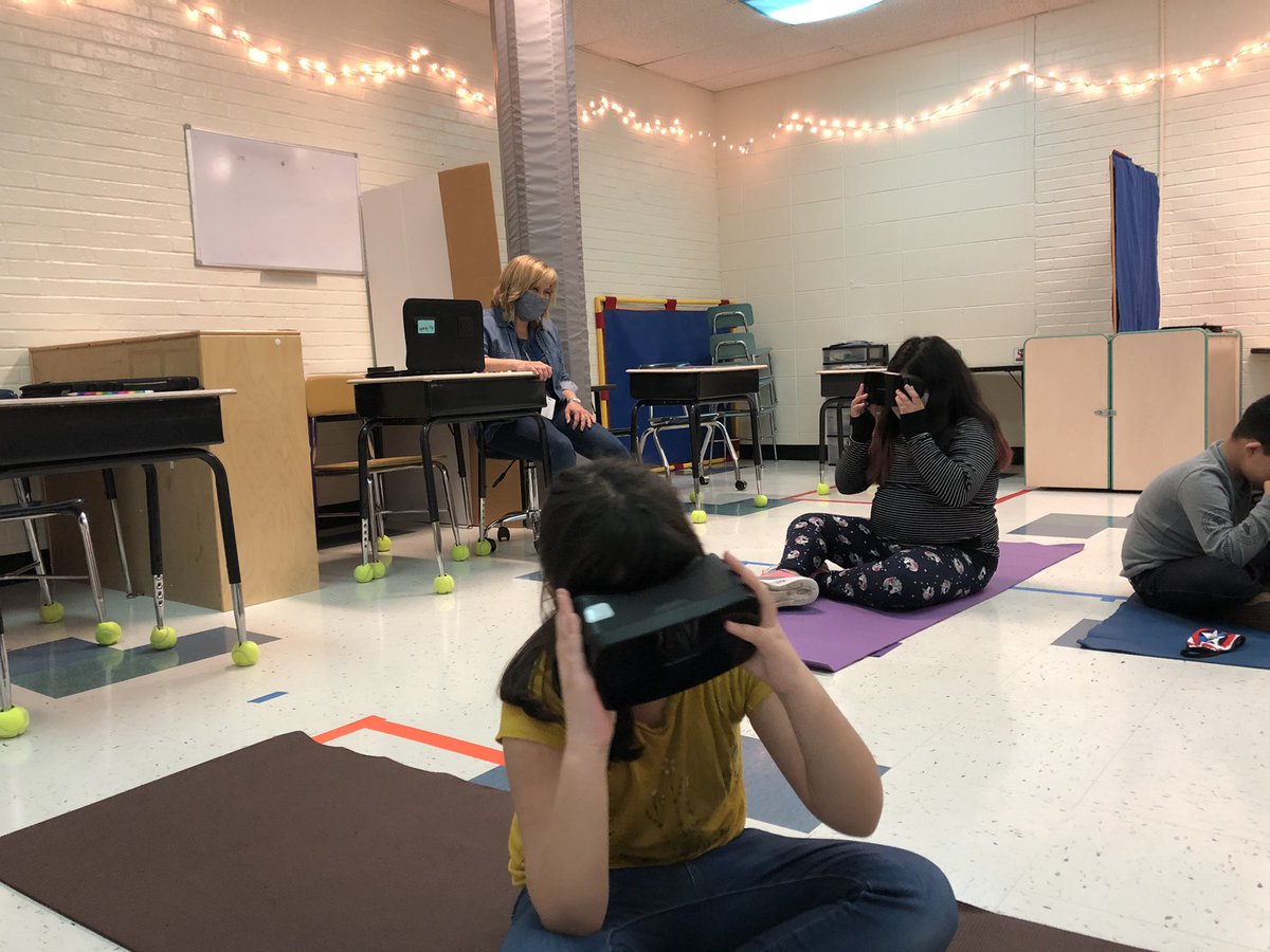 Christinia Hirsch tweet media