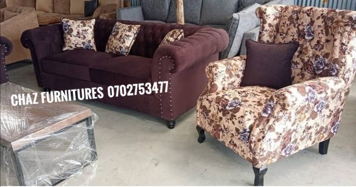 ChazFurnitures's tweet photo. Chesterfield 3 seater plus Accent chair
@45k
Nicely arranged Cocker's pins
Fibre filled cushions
Located at Nairobi Thikaroad Roysambu area
Call or Whatsapp 0702753477 https://t.co/2pPqngnsuz