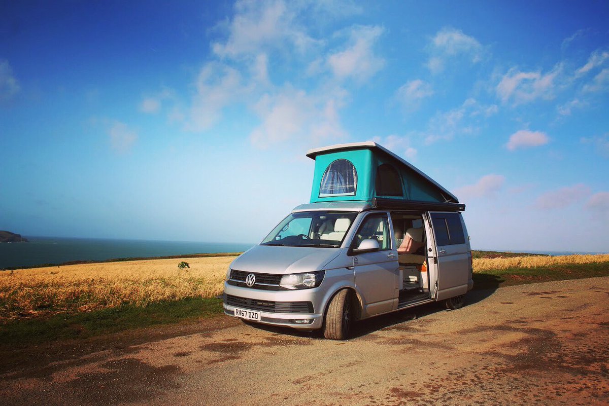 Cornwall in a camper....you just can’t beat it! Who’s heading down here in their vans this #summer?☀️
#vanlifecornwall #vanlifeuk #vanlifediaries #vanlifeproject #vanlifemovement #vanlifemoments #vwt6 #vwcamperconversion #vanagon #vanlifeexplorers #vanlifeadventures #lovecornwall