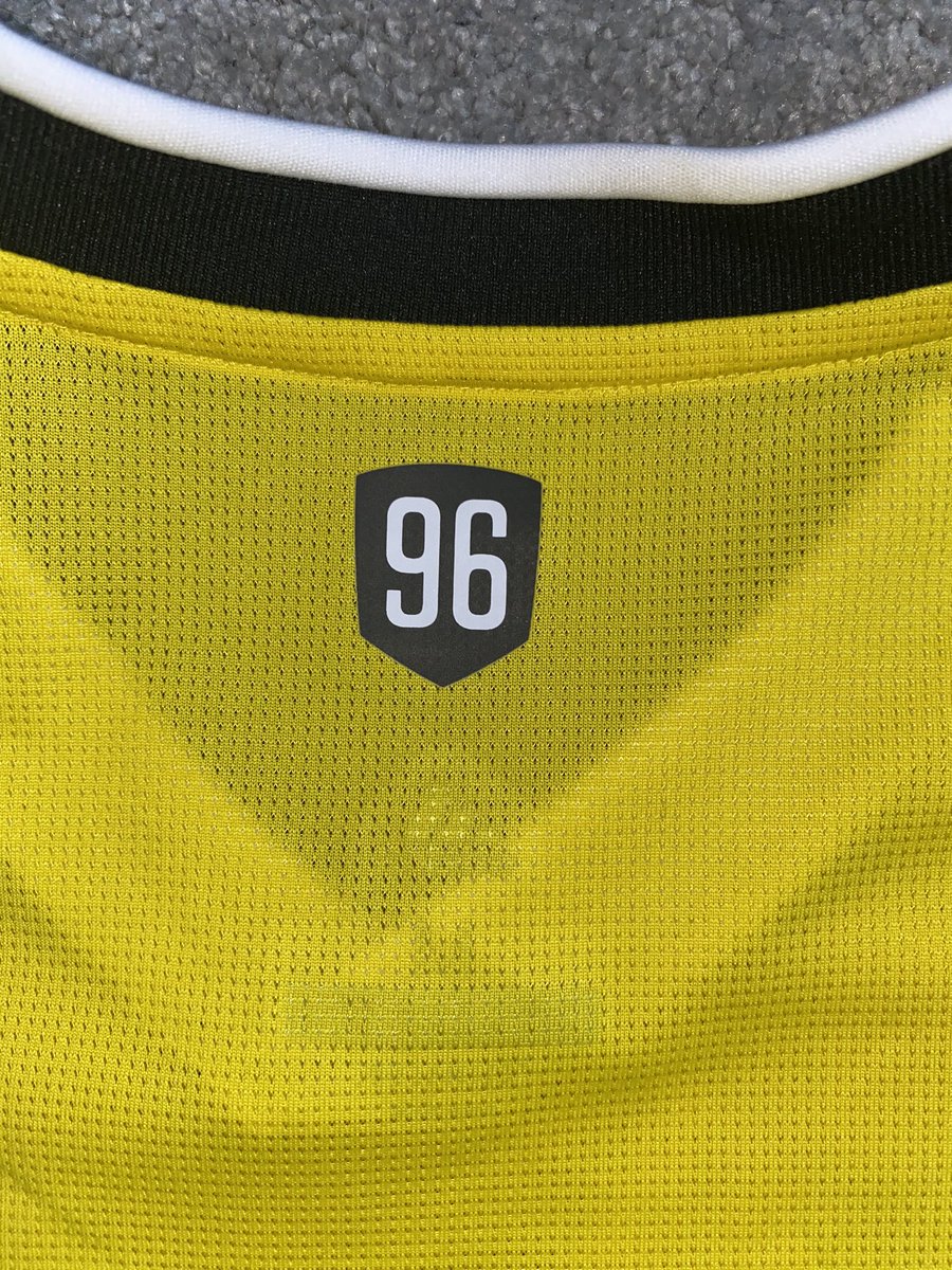 MyFootballShir1's tweet photo. No. 001

It’s Friday. It’s bank holiday weekend. Summer vibes.☀️🌞

🟡⚫️19/20 Player Issue Columbus Crew Home Shirt.🟡⚫️ https://t.co/7S8PQzpeS1