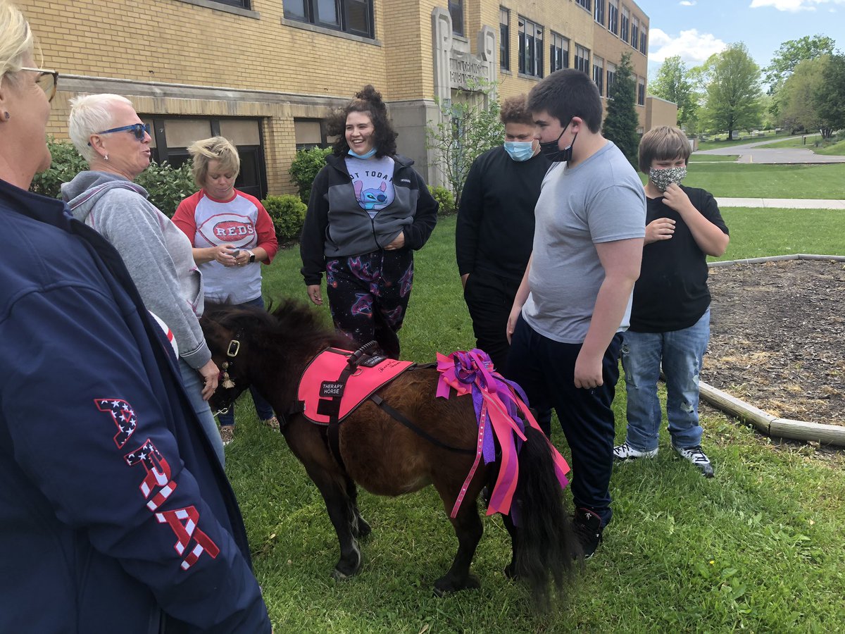 RiseBoone's tweet photo. Thank you @Boone_County for making this happen for our students❤️The smiles and laughter are awesome #WeRRise #BooneNation https://t.co/hc95fud7O2