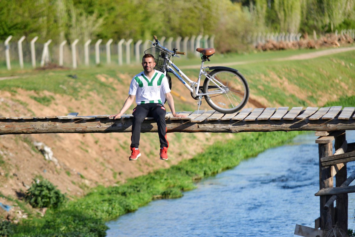 salihhancer40's tweet photo. 🚴‍♂️ Güzel havanın tadını bisiklete binip değerlendirdim...
.
.
Beni İnstagram sayfasından takip edebilirsiniz.
👇
https://t.co/cKePvIIvjC https://t.co/WJHzj9qrlX