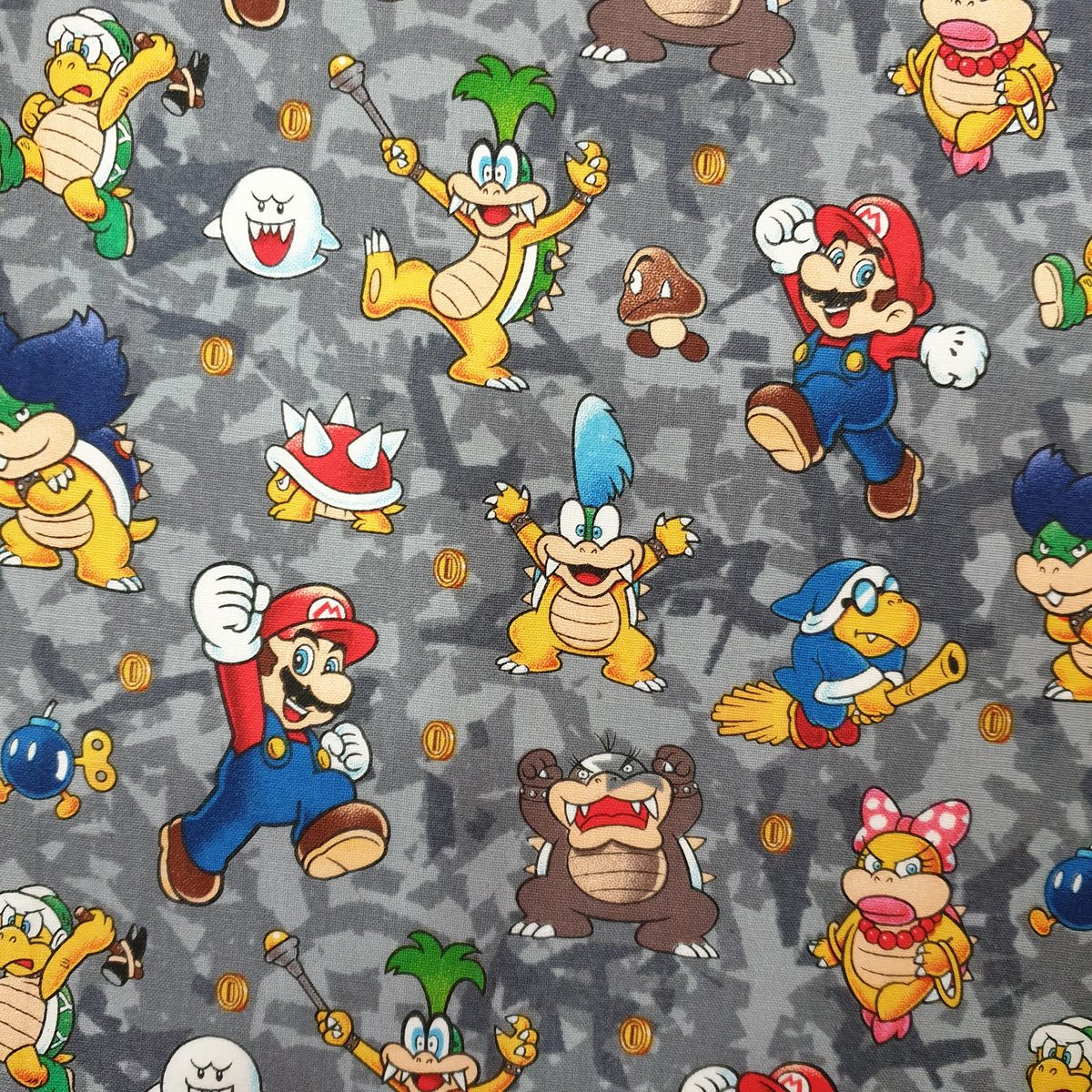 BascomptePatch's tweet image. 📢📢Qui no ha jugat mai al super Mario Bros❓❓
Un joc divertit com ho és aquesta tela que properament tindrem disponible a la botiga del carrer Sant Fidel 5 de Vic i a la botiga online a:
teixitsbascompte.com/categoria-prod…
instagram.com/p/COTIaouhPrL/…