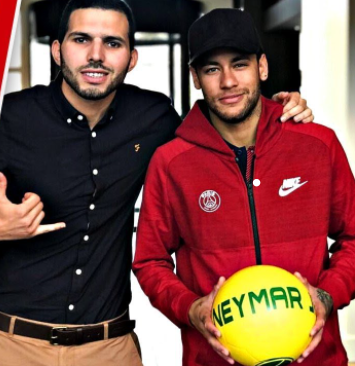 redenbtw's tweet photo. @ActuFoot_ Neymar a reçu sa speen ball 2021.🏆 https://t.co/T4Q6NMU7xk