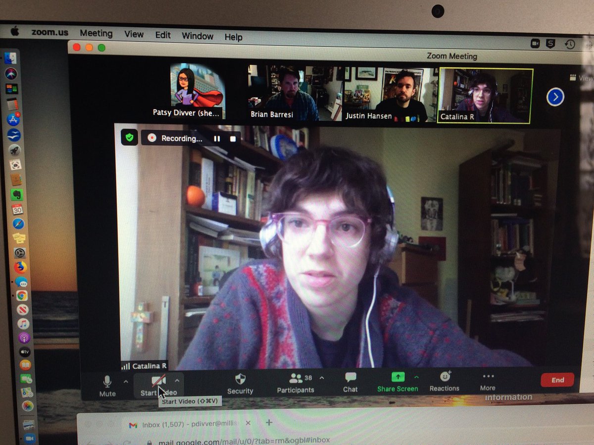 PatsyDiv's tweet image. A great Comicon at Millis Middle/high school! Thanks to our presenters: Catalina Rufin, Brian Barresi and Justin Larocca Hansen! #Comicon2021 ⁦@millishigh⁩ ⁦@millismiddle⁩ ⁦@MillisMSHSLib⁩ ⁦@MillisCultural⁩ ⁦@JustinLaRocca⁩