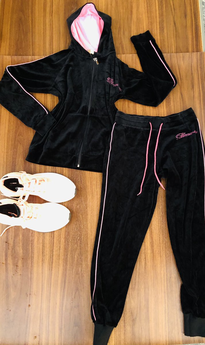 Two piece set! Size :6-10Price :4000