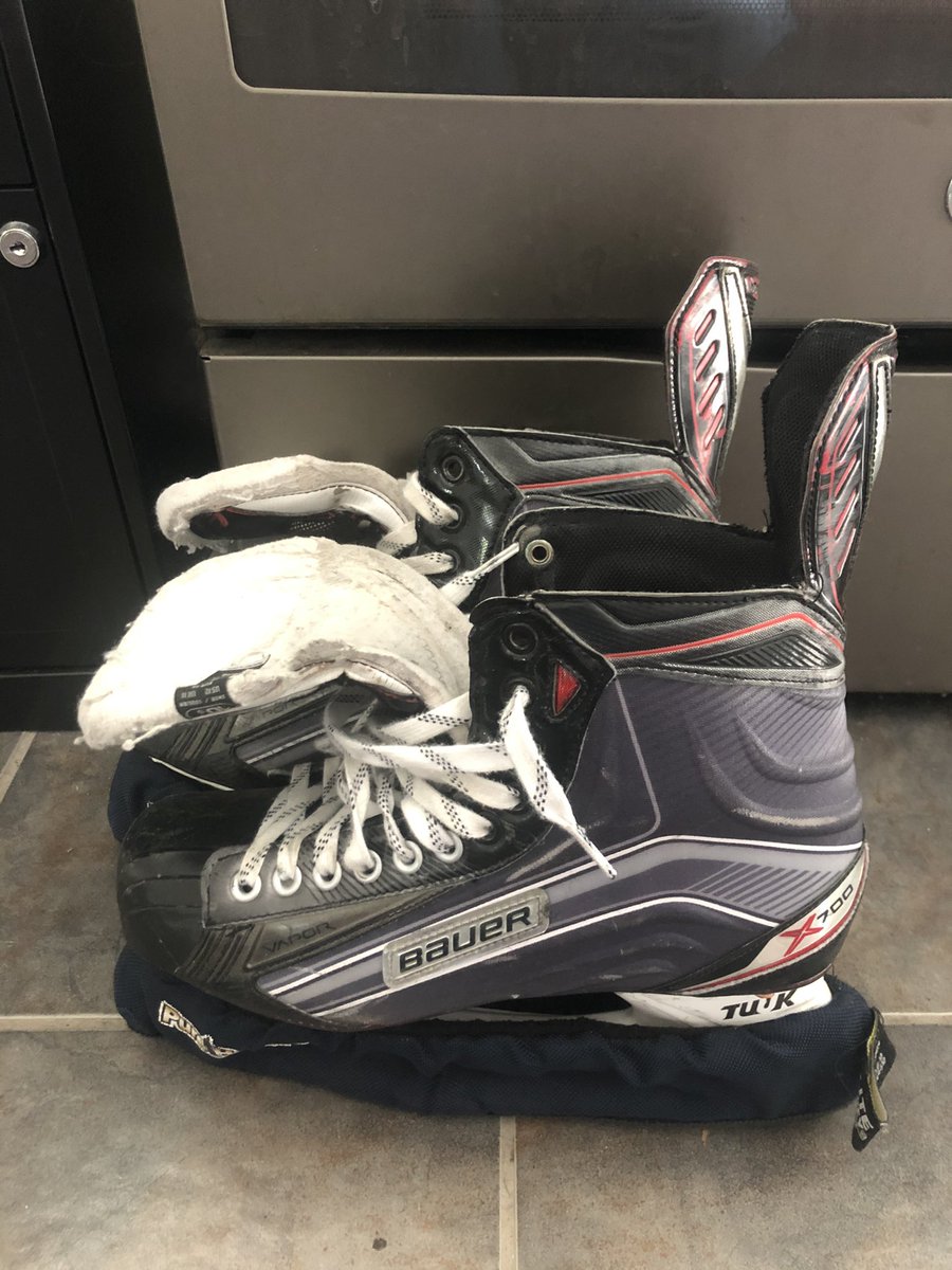 Donaldknottz's tweet photo. Nothing like the first skate sharpening in 400+ days! #ImThinkingImBack #Hockey #VaccinesWork ๐๐ช๐๐ฅ
https://t.co/z4SvqhY2pd