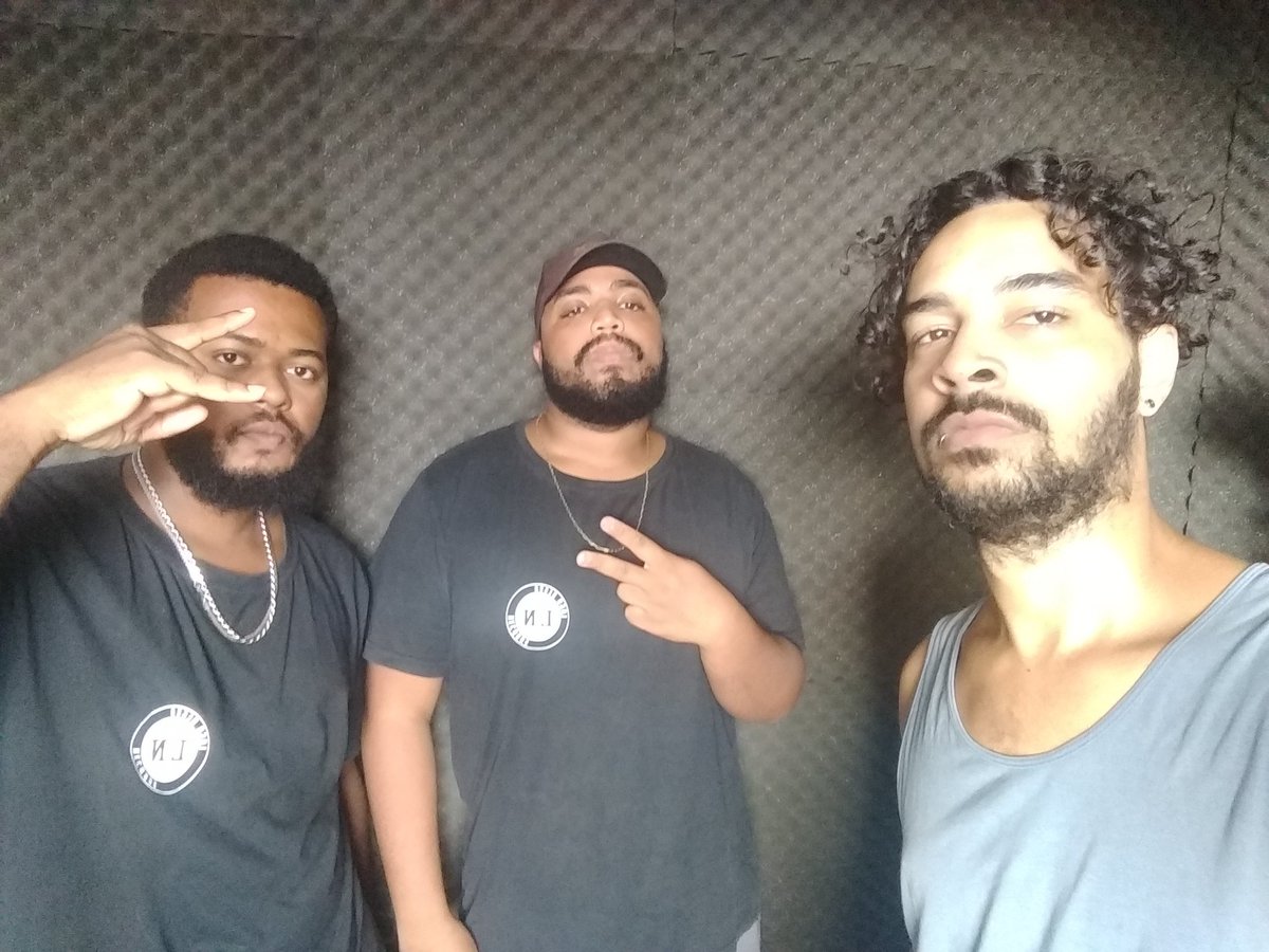 LagoNegroRec's tweet photo. Tipo B&amp;R! @mc_kfe @THXO_PHVL @carvalhopitter https://t.co/VgKQcJVYcp