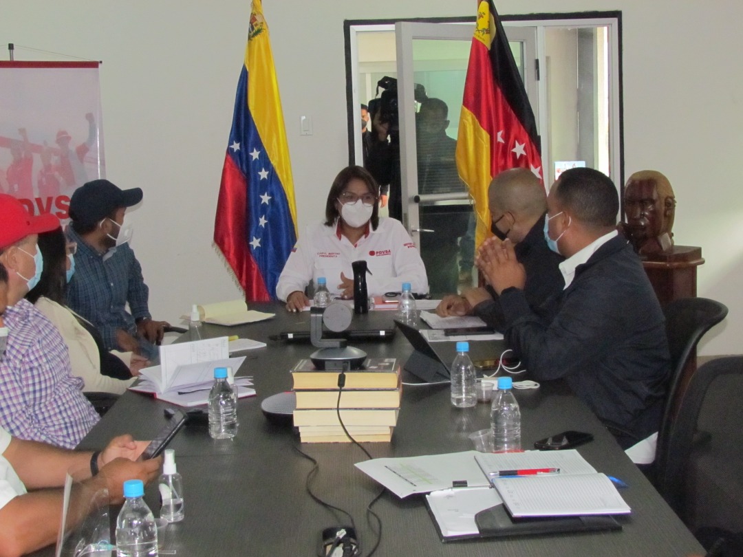 olamirandina's tweet photo. #EsNoticia🗞️|| Firman alianza estratégica entre la @MirandaGob y @pdvsa_gas Comunal, para optimizar la distribución del servicio de gas doméstico en los 21 municipios de la entidad (+NOTA)🌐➡️https://t.co/Yuo4kEKOdr

#BeatoDelPueblo https://t.co/N04LCGh7UW