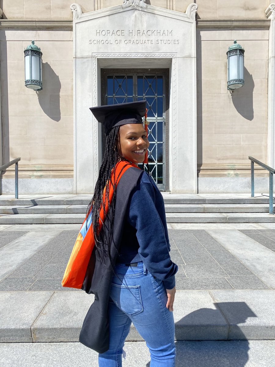 SMichele_'s tweet photo. Finally got a hang of this engineering thing. You could say I Mastered It! #BlackandHooded #GoBlueX2 💙💛 https://t.co/hyUVvXUAiF