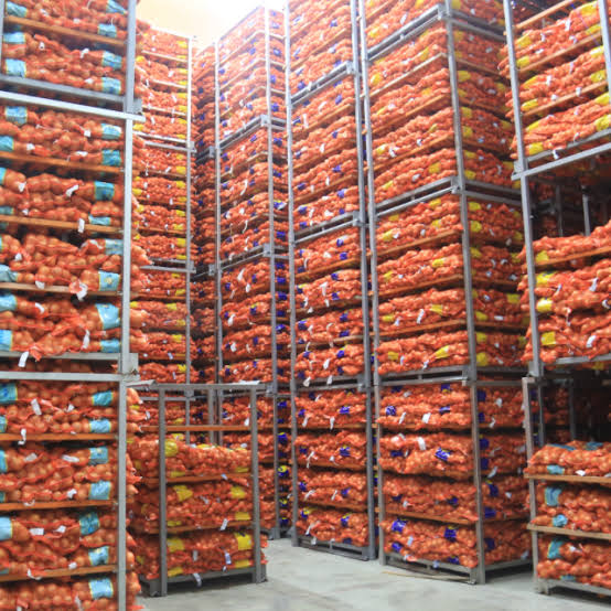 choneni_isl's tweet photo. Food loss poses a huge problem on food security in many countries, where about 40% losses occur at the post-harvest &amp; processing levels. With renewable sources like biomass &amp;solar, cold storage &amp; captive power systems can be used to mitigate these losses on the food supply chain. https://t.co/LvqIwP2F2C