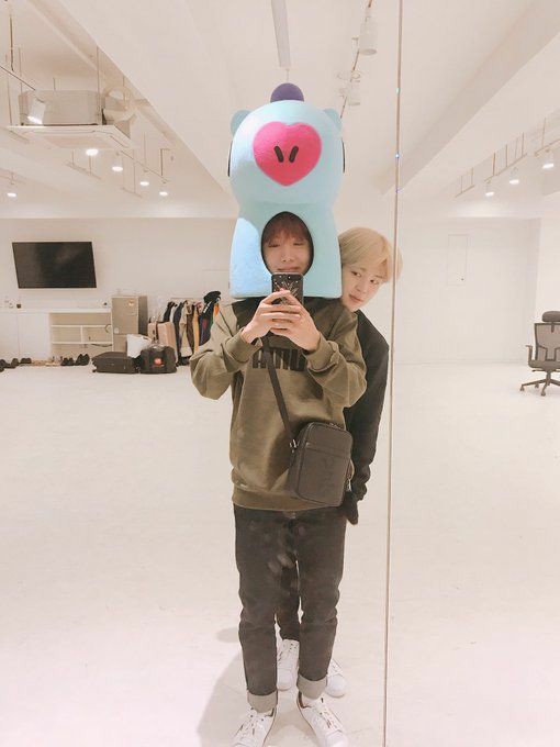 HOBIP1CS's tweet photo. #Army #btsarmy #bts #HOSEOK #btshoseok #armybts https://t.co/AxU5RhD3rU