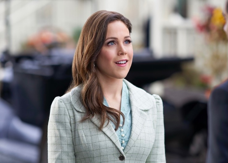 SHOWBIZMGMT's tweet photo. Our faces when we remember that When Calls The Heart is on this Sunday on the @hallmarkchannel at 9/8c!
@WCTH_TV #hearties #vancouverfilm #backgroundtalent #talentagency #BCfilm #filmindustry #hallmark #WCTH https://t.co/ZzWZD1Cz5y