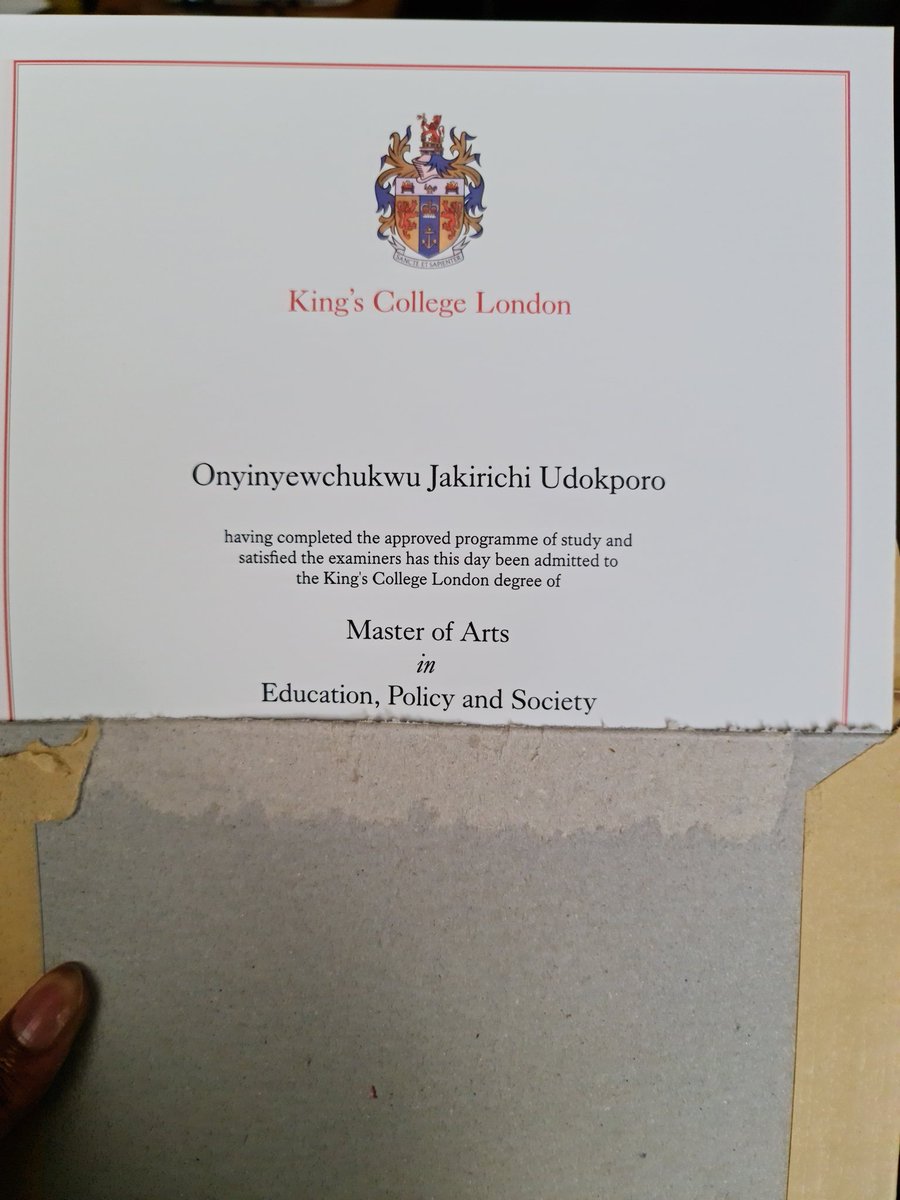 OnyinyeUdokporo's tweet photo. I'M A MASTER OF ARTS 🥳🥂

Aged 22, I bagged myself a postgraduate degree! 

I'm dedicating this to my late beloved Uncle Sabastine who fought the bravest fight against COVID-19. Although he couldn't be here to see this today, I know he's smiling from above ❤

I DID IT!!!!!!! https://t.co/EcRvqjKUQ2