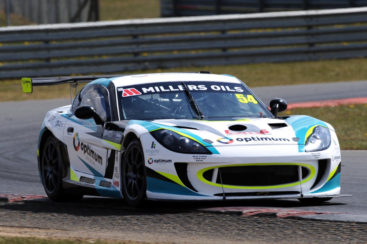 asmalley54's tweet photo. 2021 look 😍🔥

First official test day of 2021 complete at Snetterton and ended the day P1 overall! Let’s keep this up heading into the first race weekend in less than 6 weeks 💪🏼

Let me know your thoughts on the new livery below!👇🏼 https://t.co/TxtJ0DJY8j