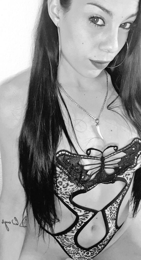 ceciishots's tweet photo. Nuevo contenido cielo 🤯⚠️
Link in bio https://t.co/UAsbocECTh