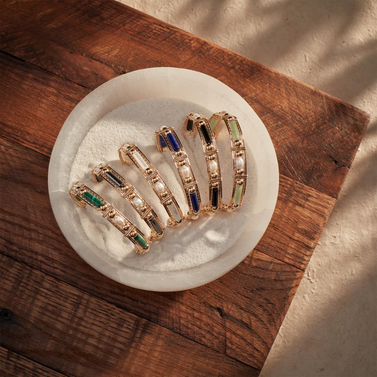 christmasnbr's tweet photo. Color Your World In All The Colors❤️ What's your favorite?
#shoplocal #itsyourstory #ronaldojewelry #christmasinblowingrock #mothersdaygifts https://t.co/SLGW4S5Utx