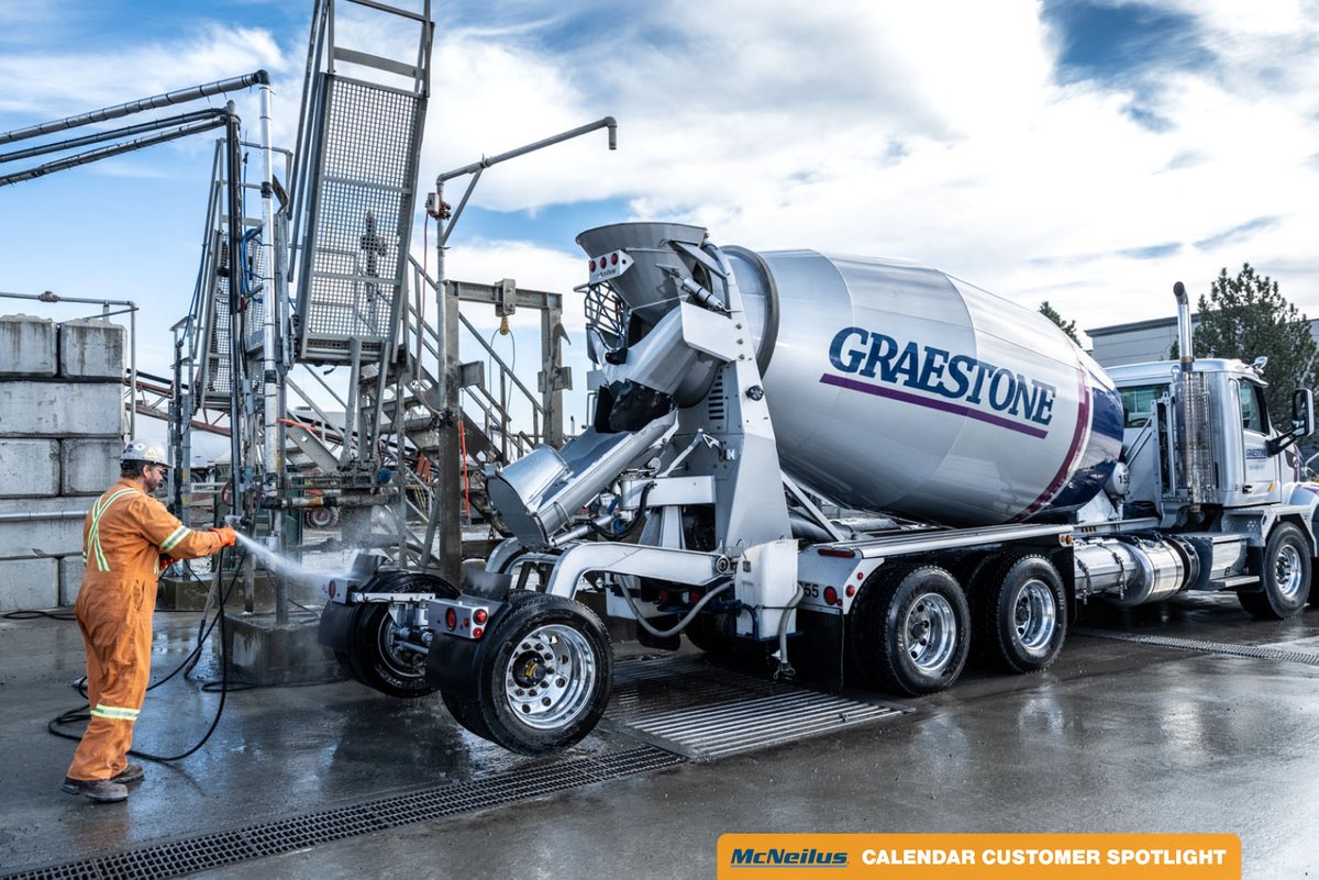 RevolutionMixer's tweet image. Let&apos;s finish out April with these unique 14-yard twin steer tandem Bridgemaster™ Mixers with FLEX Controls™ from British Columbia! We&apos;re proud to feature Graestone Ready Mix out of Langley in this year&apos;s calendar.
#McNeilusMixers  #FLEXControls #OperatorAssurance #ReduceTCO