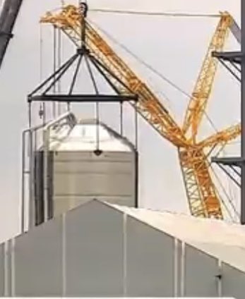 9/ Test flight of Starship SN15 is not happening today. SN16 is being built now (picture from today). Since the goal of SpaceX is to make thousands of Starships, there's focus on low cost production. If another low volume expendable rocket is a jobs program, it has a BIG problem.