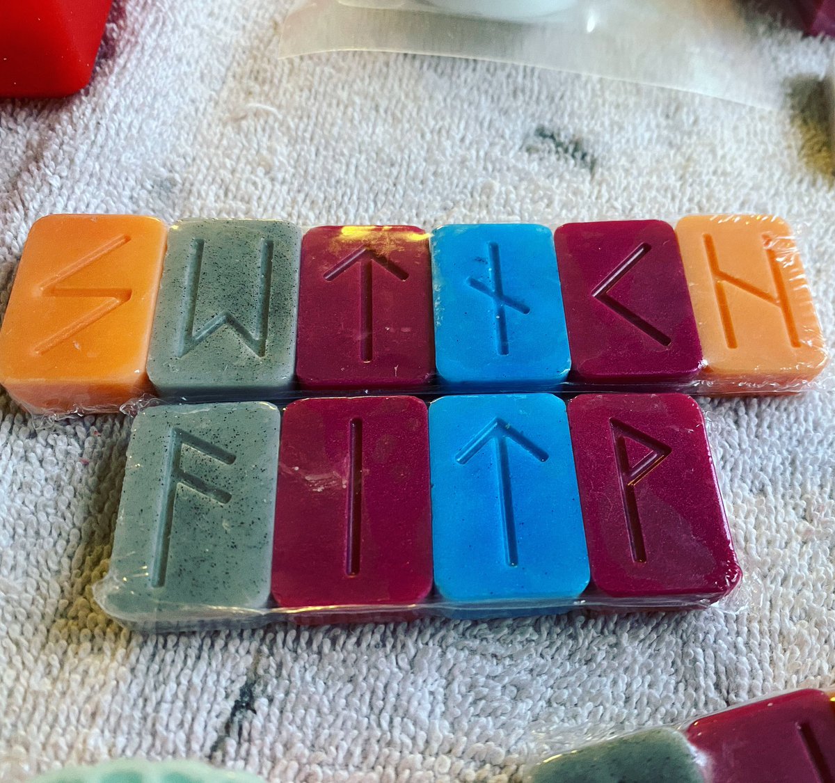 SwitchFlipCo's tweet photo. New company. New designs. 
#SupportSmallBusinesses 
@BrailleSkate @almostskate @PlanBofficial @flipskateboards @berrics @zeroskateboards @skatedeluxe @vansskate #skate #reviveskateboards #kickflip #heelfip #ollie #treflip https://t.co/BHM9iMI4vD
