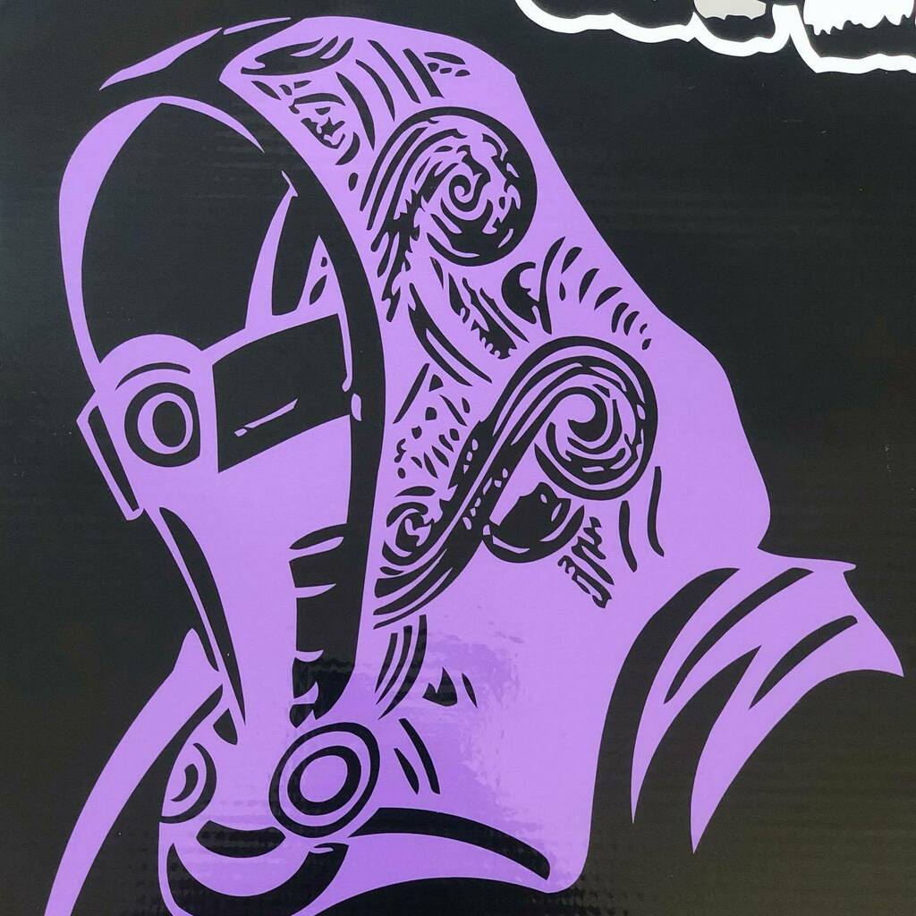 BitchenStickerz's tweet image. After a long drought, we’re back in the studio and to celebrate the upcoming LEGENDARY version release of the #masseffect Trilogy, we present the one and only #TaliZorah ! Get this beautiful portrait sticker at ift.tt/2ReAICy  #masseffectlegendaryedition #masseffectand…