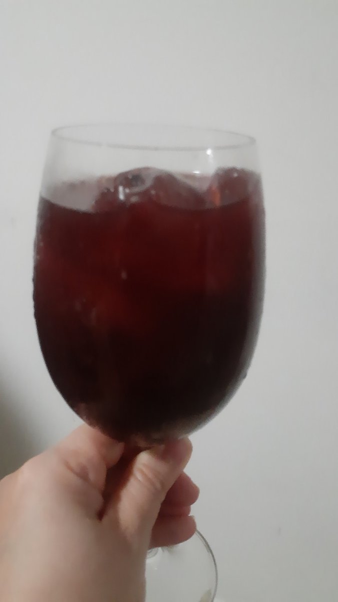 Friday night #tunatartare #sangria