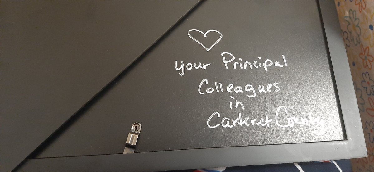 Dr. Anna Brooks tweet media