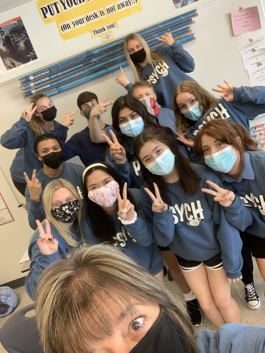 StevensonFze's tweet photo. 7th hour is low key excited they have officially finished 80 modules of AP Psych!!! Cute shirts too! https://t.co/oN5erpLgRY